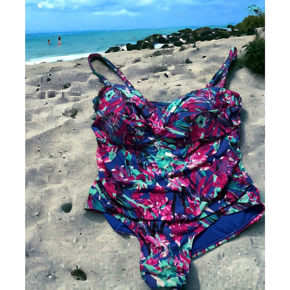 Catalina 3X (22W-24W) One Piece Swim Suit Floral w/adjustable‎ straps blue